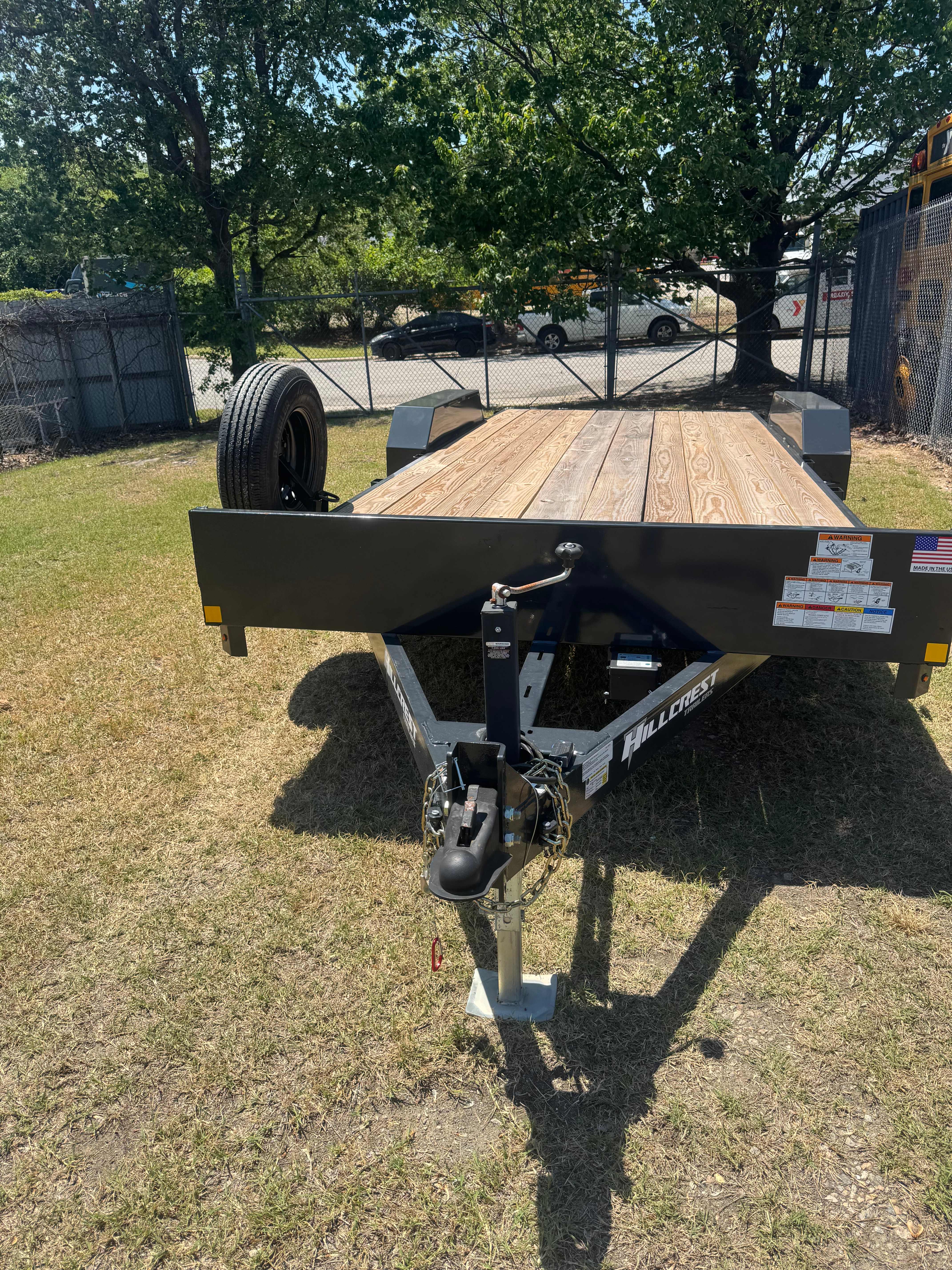 20' Hillcrest with Dovetail