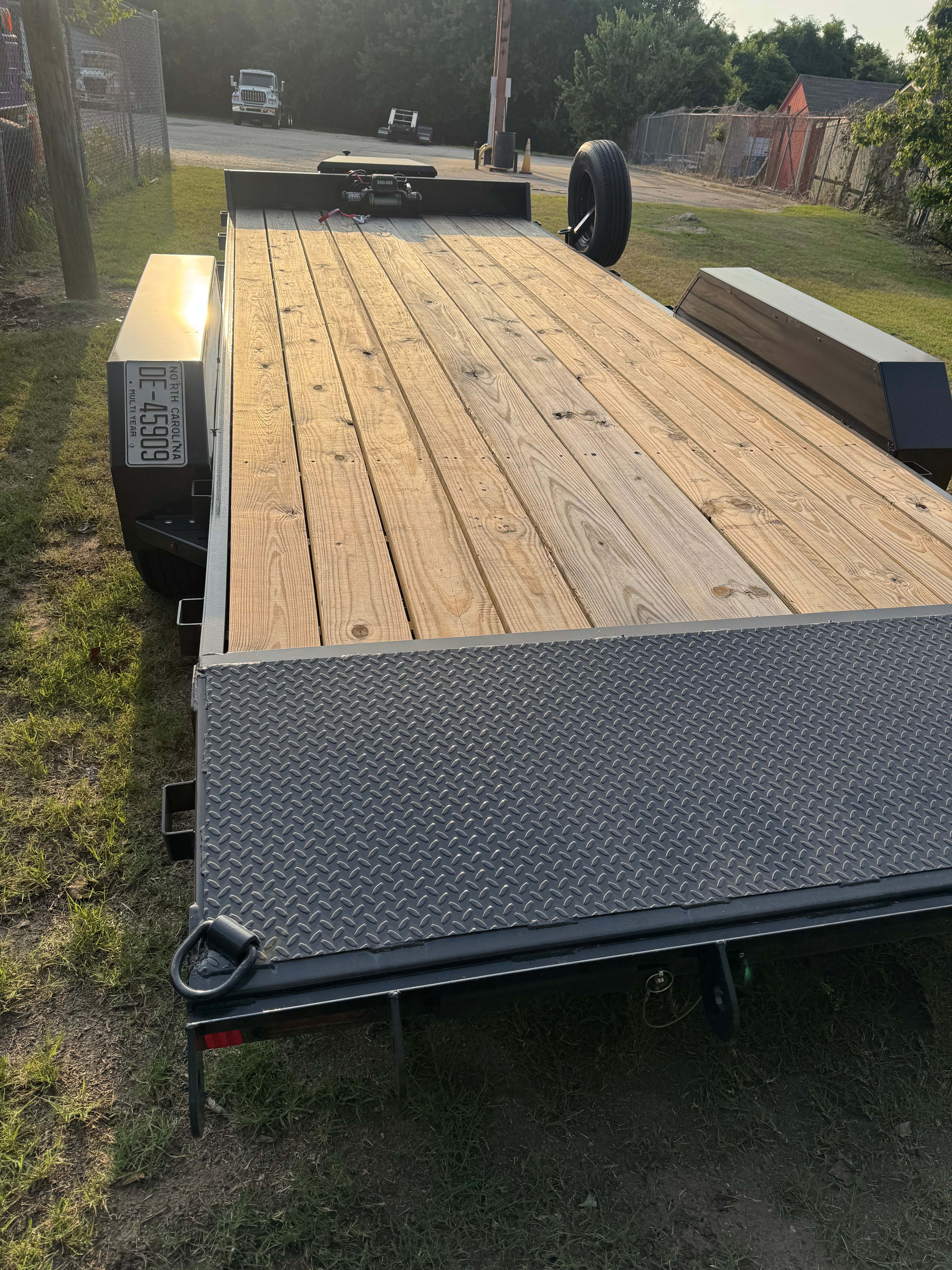 20' Hillcrest Car Hauler with Dovetail - thumbnail view 4